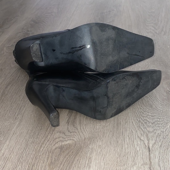 Square toed length boots - Picture 4 of 4